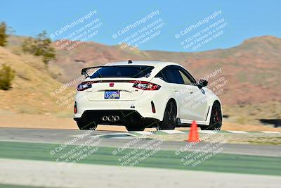 media/Dec-13-2025-Extreme Speed (Sat) [[d129ecb0b9]]/Beginner/Session 2 (Turn 4)/